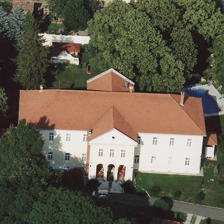 Misefa Kastely Bed and Breakfast Exteriör bild
