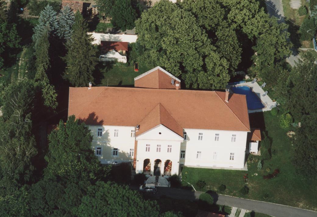 Misefa Kastely Bed and Breakfast Exteriör bild