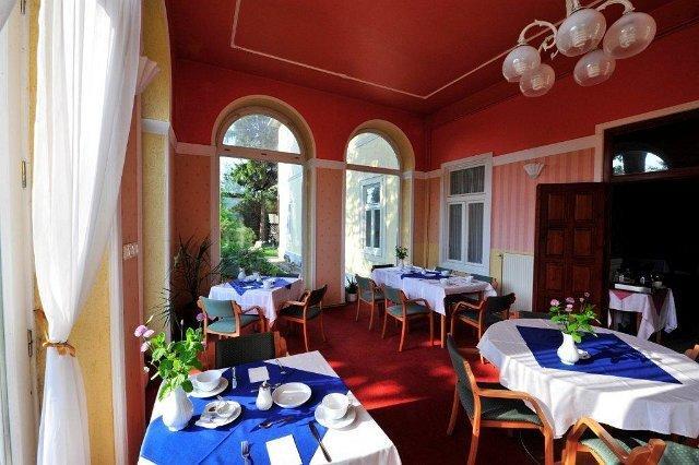 Misefa Kastely Bed and Breakfast Exteriör bild